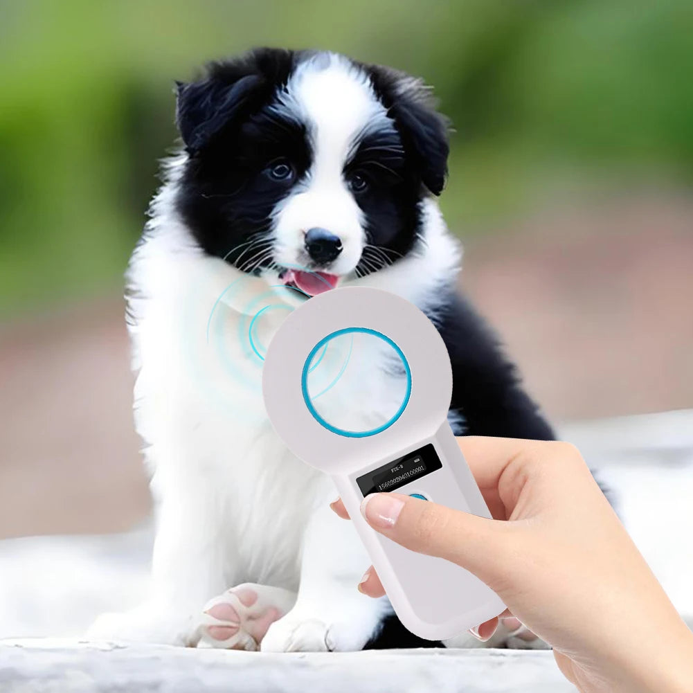 Handheld Pet Microchip Scanner